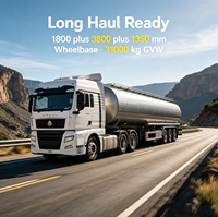 Camion-citerne QTD G5 8X4 pour le transport de liquides, 20,4 m³, 31 tonnes de charge utile, conduite à gauche, pour le transport de lubrifiants, d'eau et d'agents réducteurs de tension.