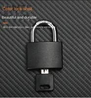 Gros personnalisé couleur manchon coque en plastique petit cadenas en aluminium avec clé couleur coquille clé cadenas