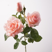 Vente en gros de fleurs de rose à 3 têtes, aspect réaliste, en latex, à longue tige unique, pour la décoration de la maison