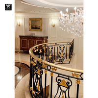 Rampe d'escalier en métal de luxe pour intérieur, balustrades en laiton, rampes en laiton couleur or, motif en laiton, rampe d'escalier en fer forgé