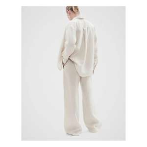 Pantalones casuales de silueta relajada para mujer, diseñados para ofrecer comodidad de uso sencillo, tela suave y movimiento flexible para el día a día. - Product Image 6