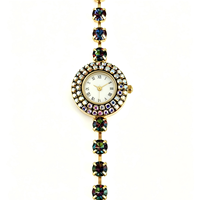 Montres pour femmes en alliage personnalisées OEM, élégantes, avec bracelet en cristal, cadran rétro entièrement serti de strass, vente en gros