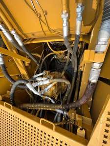 Excavatrice d'occasion Caterpillar 325BL 25 tonnes, moteur haute performance testé et inspection vidéo, excellent prix à vendre - Product Image 6