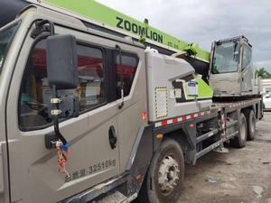 Gru su Camion Usata Zoomlion ZTC251E552 Sany STC250T5 Sany STC250E1 Macchinari per Sollevamento Industriale - Product Image 2