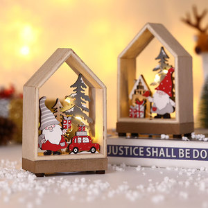 Nouvelles décorations de Noël : cabane en bois lumineuse, vieil homme de la forêt, vitrine en bois, ornements de bureau. - Product Image 2