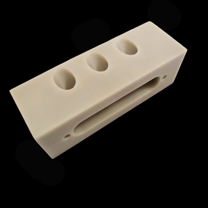 Blocchi ceramici in nitruro <span class=keywords><strong>di</strong></span> alluminio resistenti alle alte temperature personalizzati ad alta conduttività termica ceramica nitruro <span class=keywords><strong>di</strong></span> alluminio - Product Image 5