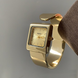 Exquisitos Relojes de Pulsera de Cuarzo para Mujer, Reloj de Cuarzo Simple y Moderno con Correa de Acero Inoxidable Resistente al Agua para Mujer - Product Image 3