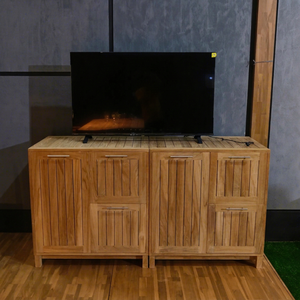 Mueble de Madera de Teca Sólida para Sala de Estar con Tres Cajones y Compartimentos de Almacenamiento, Diseño Rústico Moderno - Product Image 1