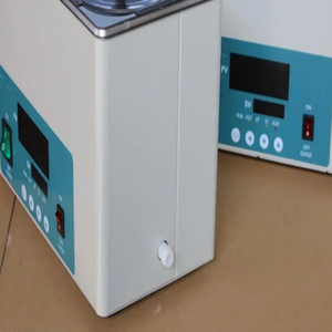 Dispositivo de Baño de Agua Termostático de Laboratorio con Pantalla LCD de 2 Filas y 6 Orificios Lead-Tech - Product Image 3