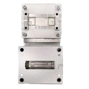 Conception de moules d'overmoulage pour capteurs et composants électroniques automobiles - Product Image 1