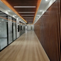Cloison de bureau en verre trempé de 12 mm d'épaisseur avec cadre en aluminium, séparateur de pièce moderne pour hôtel, école