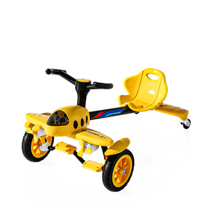 <span class=keywords><strong>Triciclo</strong></span> de Pedales para Niños Qm 081, Diseño de Avión, Resistente, de 4 Ruedas, de Plástico, con Batería, Música, Luces y Asiento Ajustable para Niños Pequeños - Product Image 6