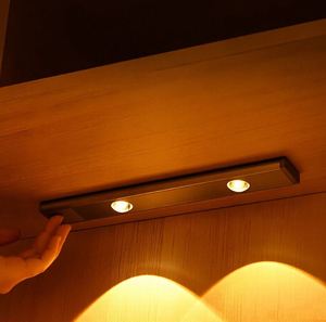 Lampe LED sans fil à induction rechargeable USB de haute qualité, moderne, avec capteur d'ambiance intérieur, effet œil de chat et lumière d'ombre - Product Image 2
