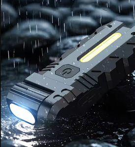 Lampe torche LED magnétique à tête rotative à 180 degrés, étanche, rechargeable par USB, lampe torche de poche EDC portable pour les urgences en plein air - Product Image 2