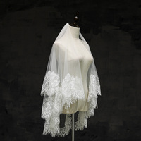 Voile de mariée classique RESV27 à 2 niveaux, courte, en dentelle, faite à la main, ornée de strass, avec peigne, blanc et ivoire, 100 % polyester
