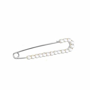 Broche de style Ins, broche personnalisée et polyvalente, broche en perles et strass, corniche de pull, accessoire pour femmes - Product Image 6