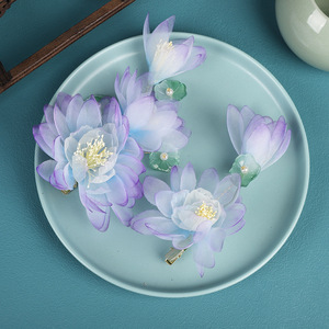Nuevo tocado Hanfu de diseño original hecho a mano en estilo chino tradicional, pinza para el cabello de gasa suave con flor de loto morada. - Product Image 4