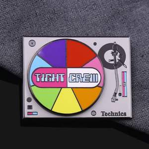 Ucuz Metal Pirinç Kabartmalı 3D Emaye Dedektif Güvenlik Logosu OEM İsim Özel Rozet İğneleri - Product Image 4