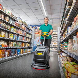 Nettoyeur-sécheur de sols compact <span class=keywords><strong>BD</strong></span> 35/15 C Classic Bp Pack Karcher, machine de nettoyage de sols à batterie pour petites surfaces - Product Image 4