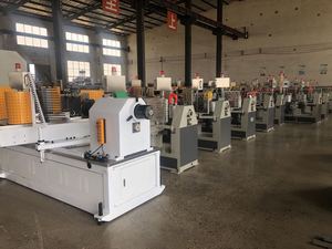 Máquina para fabricar, enrollar, cortar y hacer <span class=keywords><strong>tubos</strong></span> <span class=keywords><strong>de</strong></span> <span class=keywords><strong>cartón</strong></span> kraft en espiral - Product Image 3