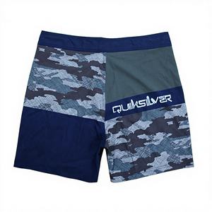 กางเกงว่ายน้ำแบบซับลิเมชั่นป้องกันรังสียูวีพร้อมซับใน ดีไซน์แบบ Quick Board ปิดด้วยเชือกผูก ผลิตจากโพลีเอสเตอร์/ไนลอน เหมาะสำหรับชายและหญิง ใส่ไปเที่ยวทะเล - Product Image 4