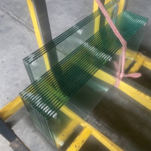 Verre trempé de sécurité transparent de haute qualité 8 mm, verre trempé fiable pour la décoration résidentielle et l'installation de vitrines - Product Image 1
