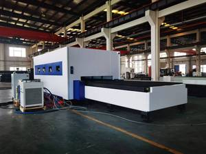 Machine de découpe laser à fibre entièrement fermée, intégrée (feuille et <span class=keywords><strong>tube</strong></span>), avec refroidissement par eau, contrôle CNC Cypcut, prise en charge AI/<span class=keywords><strong>PLT</strong></span>, Nouvelle - Product Image 4