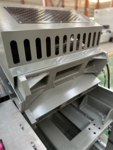 Scie à découper l'aluminium CNC à double tête et angles variables pour profilés en aluminium, fabrication de fenêtres et de portes en aluminium - Product Image 5