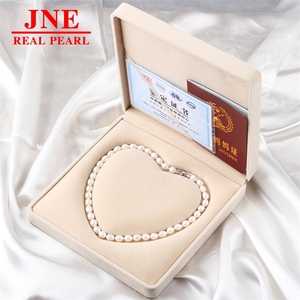 Collier de perles naturelles blanches en forme de trèfle, cadeau pour les aînés, fête des mères - Product Image 1