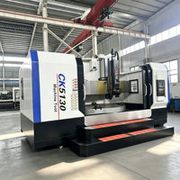 Tour vertical CNC à roulement unique CK5130, nouveau modèle, diamètre de coupe 2000 mm, machine robuste pour l'usinage de brides et de disques