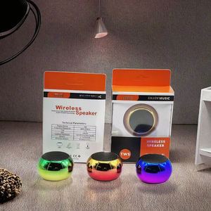 Mini-enceinte Bluetooth USB sans fil M3, subwoofer de bureau à gradient, son parfait, portable, petite, avec éclairage coloré et finition plaquée - Product Image 5