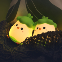 Veilleuse en silicone, cadeau créatif, lampe LED mignonne de dessin animé, rechargeable par USB, toucher doux, éclairage d'ambiance pour chambre à coucher, décoration