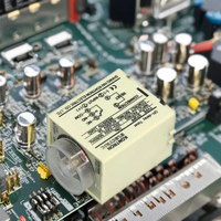 Modul Relay Timer Industri Berkualitas Tinggi 12V Kontaktor 250V Relay Daya Solid State Miniatur Pelindung Tertutup