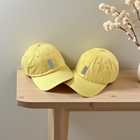 Gorra de béisbol con logo de caballo pequeño de Yancai Clothing para hombre y mujer, gorra deportiva tipo polo con bordado informal, característica de tela común