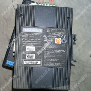 Miniordenador Industrial sin Ventilador Advantech <span class=keywords><strong>ARK</strong></span>-1220F con Intel Atom E3940 QC SoC, Puertos GbE <span class=keywords><strong>COM</strong></span> y DIO Aislados, Montaje en Riel DIN - Product Image 3