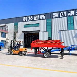 Rampe de chargement <span class=keywords><strong>mobile</strong></span> robuste à trois sections pour conteneurs, capacité 12 tonnes, rampe de quai pliable pour chariots élévateurs - Product Image 1