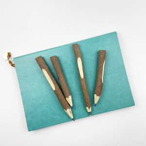Lápiz de madera con forma de rama, hecho a mano, para decoración de fiestas, oficina, escuela, con logotipo personalizado - Product Image 3