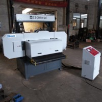 Machine à scier à ruban horizontale multi-têtes pour la découpe du bois destinée aux meubles en bois