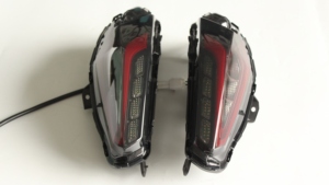 ฝาครอบเลนส์ไฟท้ายแบบเปลี่ยนได้ Xmax 2023 สีรมควันใส สำหรับ YAMAHA XMAX Connected 300 - Product Image 6