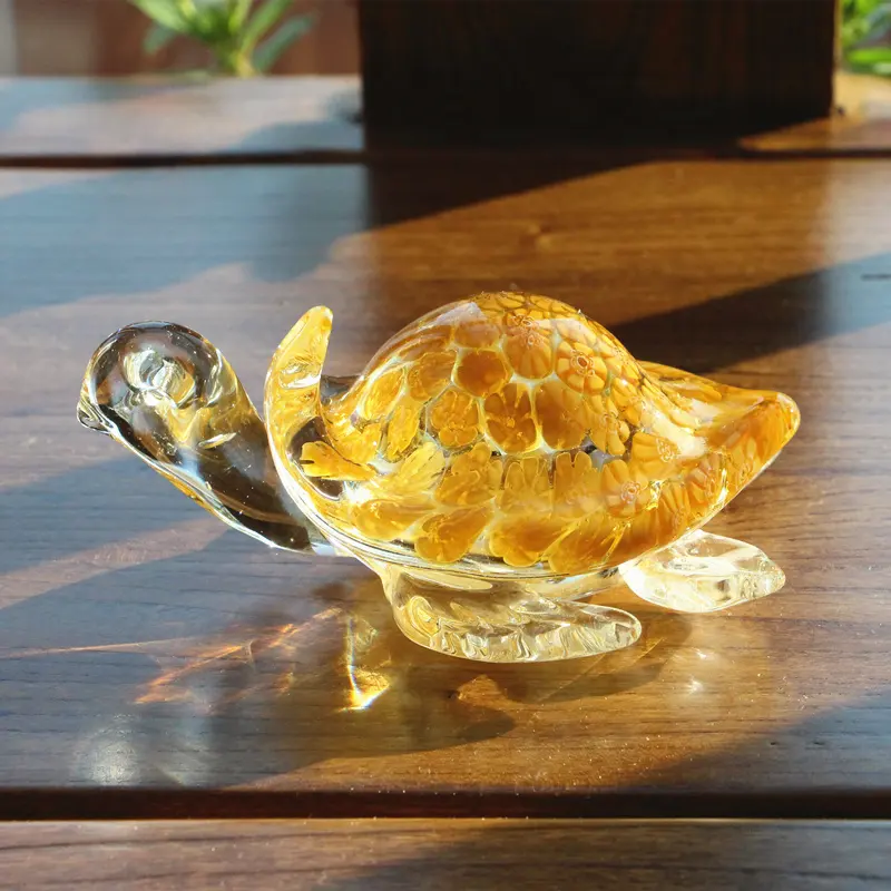 Statuette di animali marini in vetro di Murano antico soffiato a mano tartaruga in vetro dorato