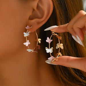 Pendientes de aro con forma de mariposa rosa y blanca, pendientes de aro grandes geométricos dorados con lazo para mujer, joyería para fiesta de vacaciones de verano, regalo - Product Image 1