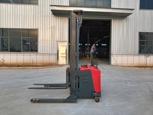 WELIFTRICH-Apilador eléctrico de 1500kg, 2500kg, 3000kg, 4500mm, 5000mm, 2 toneladas - Product Image 4