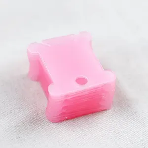 "Cubbins بلاستيكية ملونة من البلاستيك لتطريز التطريز عبر غرزة ديي تخزين العرض