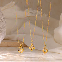 Kalung Liontin Bunga Matahari Bulan Berlapis Emas 18K dari Baja Anti Karat dengan Zirkon untuk Wanita