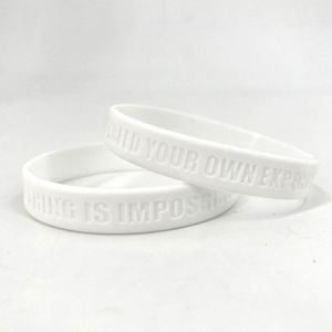 สายรัดข้อมือยางซิลิโคนแบบมืออาชีพ สายรัดข้อมือซิลิโคน ปรับแต่งได้ตามต้องการ สำหรับเด็กกัดเล่น ของขวัญส่งเสริมการขาย - Product Image 6