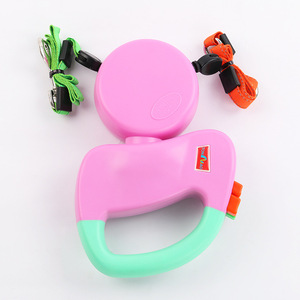 Correa Doble para Perro con Diseño Clásico de Bufanda de Dibujos Animados, Cuerda Doble Antienredos, Acolchada y Retráctil para Perros Pequeños - Product Image 2