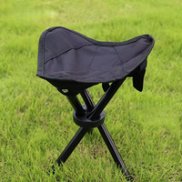 Tabouret de pêche pliable triangulaire en tissu Oxford, style tactique ultraléger et portable pour l'extérieur, idéal pour le barbecue et le camping