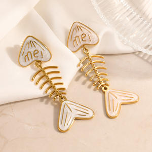 Pendientes colgantes con diseño de espina de pescado de dibujos animados, tachuelas de acero inoxidable chapadas en oro de 18k para mujer, joyería de moda EH12285 - Product Image 3
