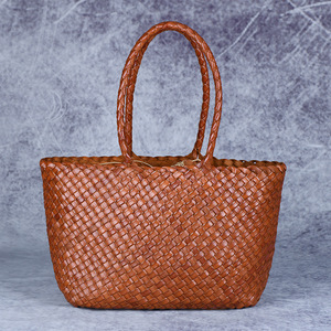 Sac fourre-tout en cuir tressé fait main grande capacité avec poignées tressées, sac rétro en cuir de vachette pour femme – Offre spéciale - Product Image 2