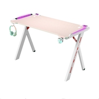 Table de jeu holographique transparente avec projection 3D et cartes de bataille à commande tactile, structure métallique, surface en cuir, design moderne